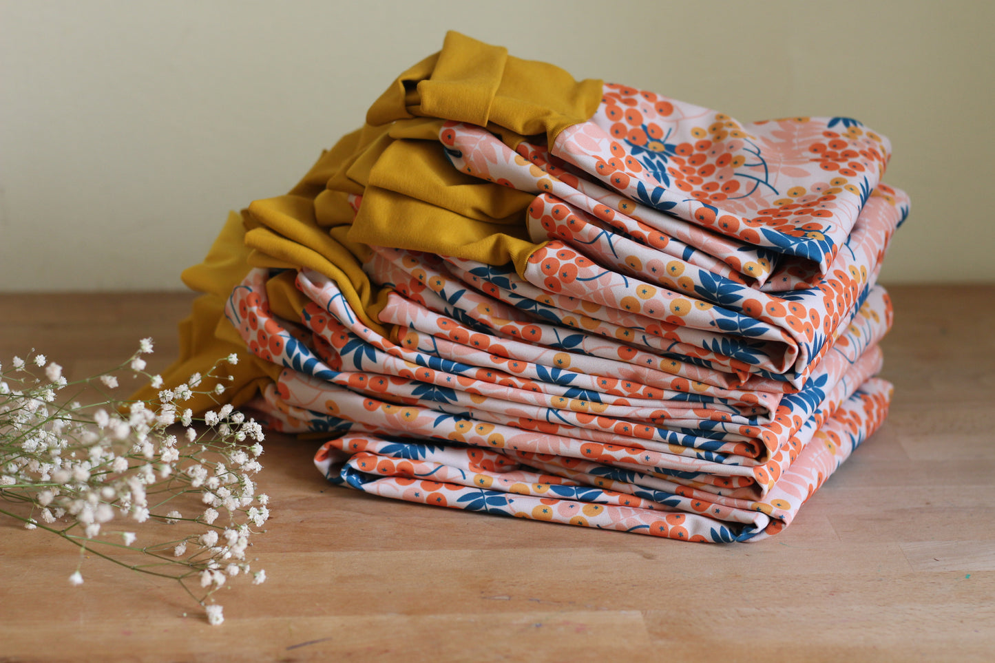 Pantalon softshell, couleur mûre, jaune